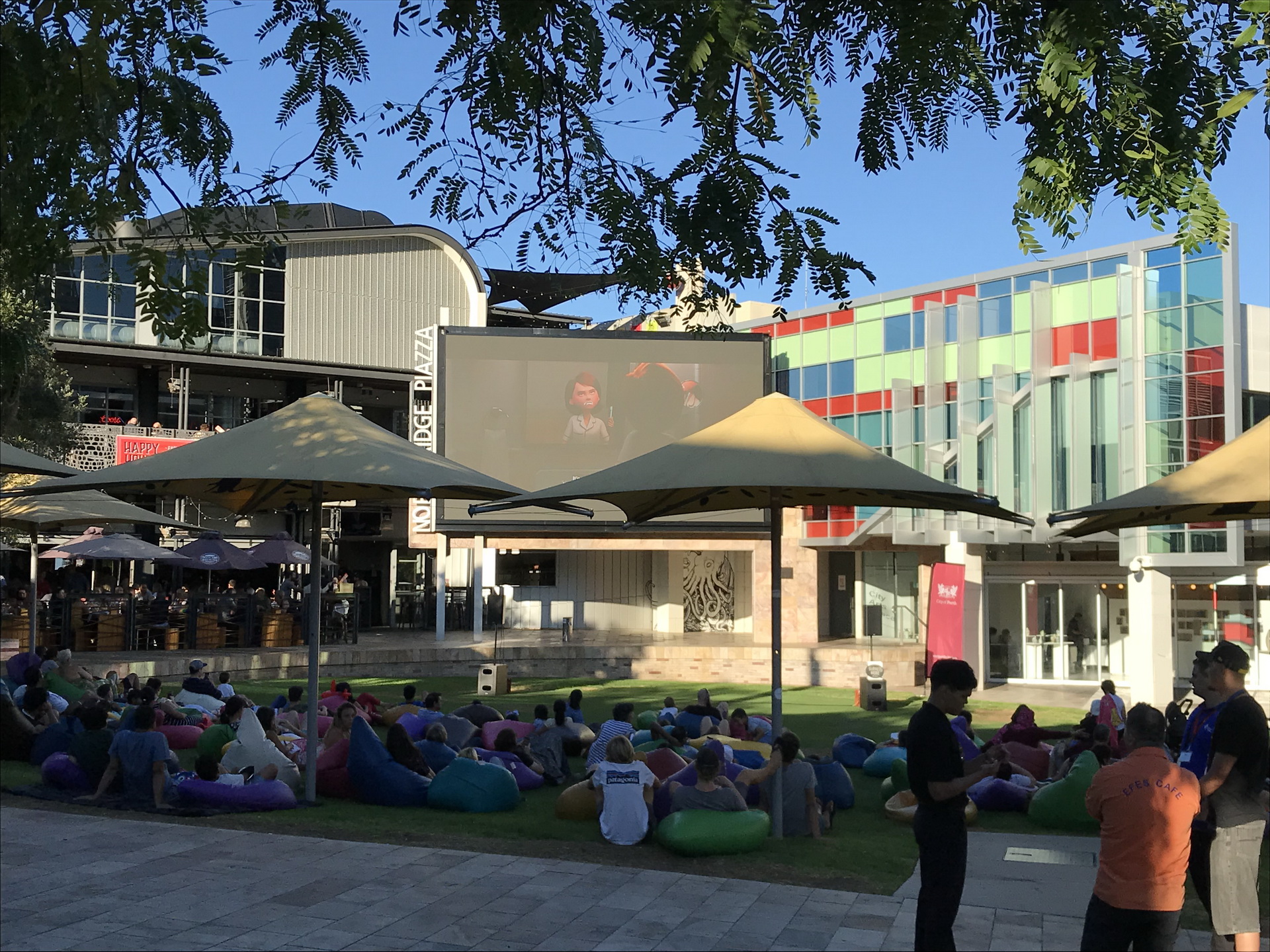 ���������� ��� �������� ����� � ����� (���������) Open air cinemas in Perth (Australia)